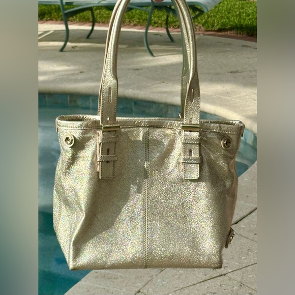 Authenticated Jimmy Choo Metallic Gold Tote - Picture 7 of 16